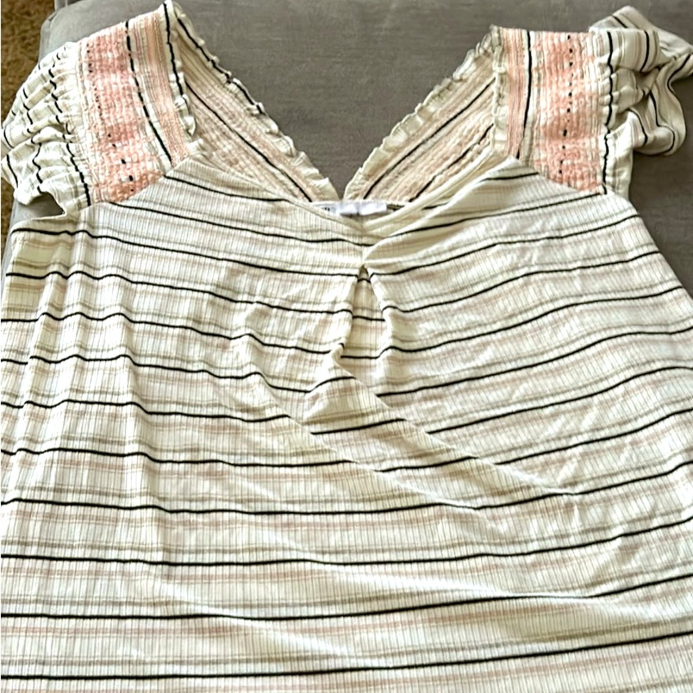 NWT DR2 striped flutter sleeve tank